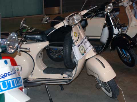 22-vespa-club-of-sa-display.jpg