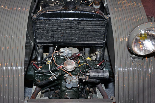 b-citroen202cv-tpv20engin.jpg