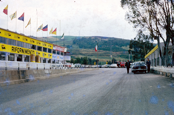 [Image: pits-2.jpg]